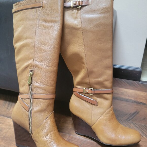 Coach Leather Boot - Picture 5 of 7